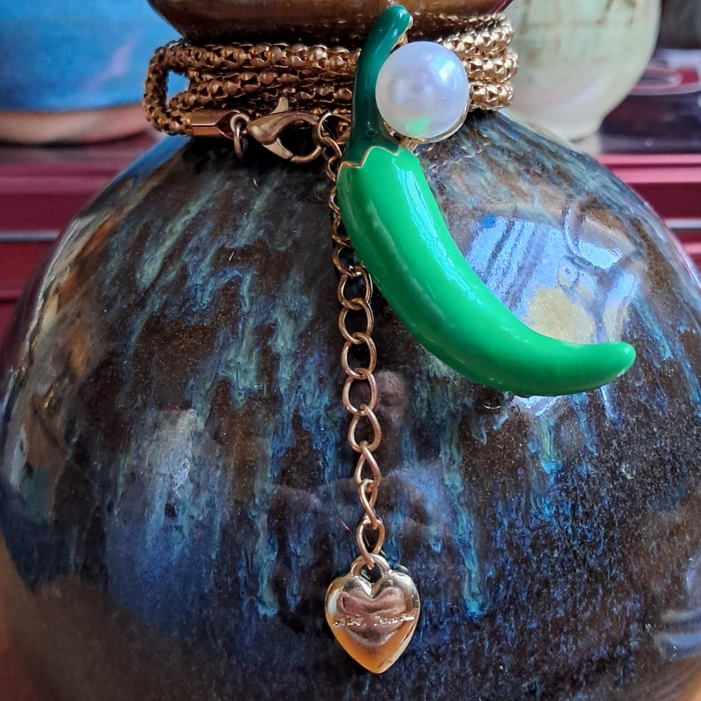 Betsey Johnson Green Pepper Pearl Brooch Pendant Necklace